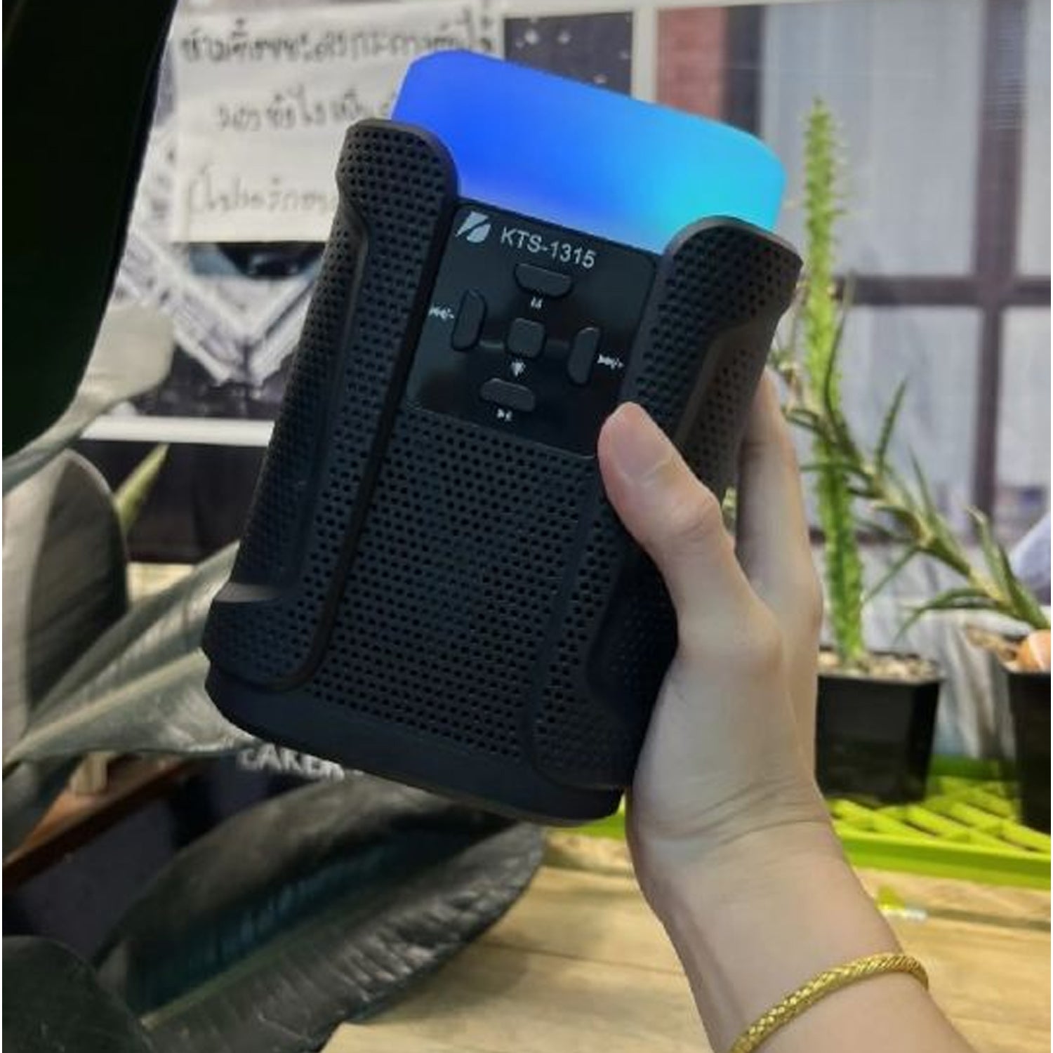 resimler/genel/KTS RGB Işıklı Bluetooth Kablosuz Hoparlör 3 İnç