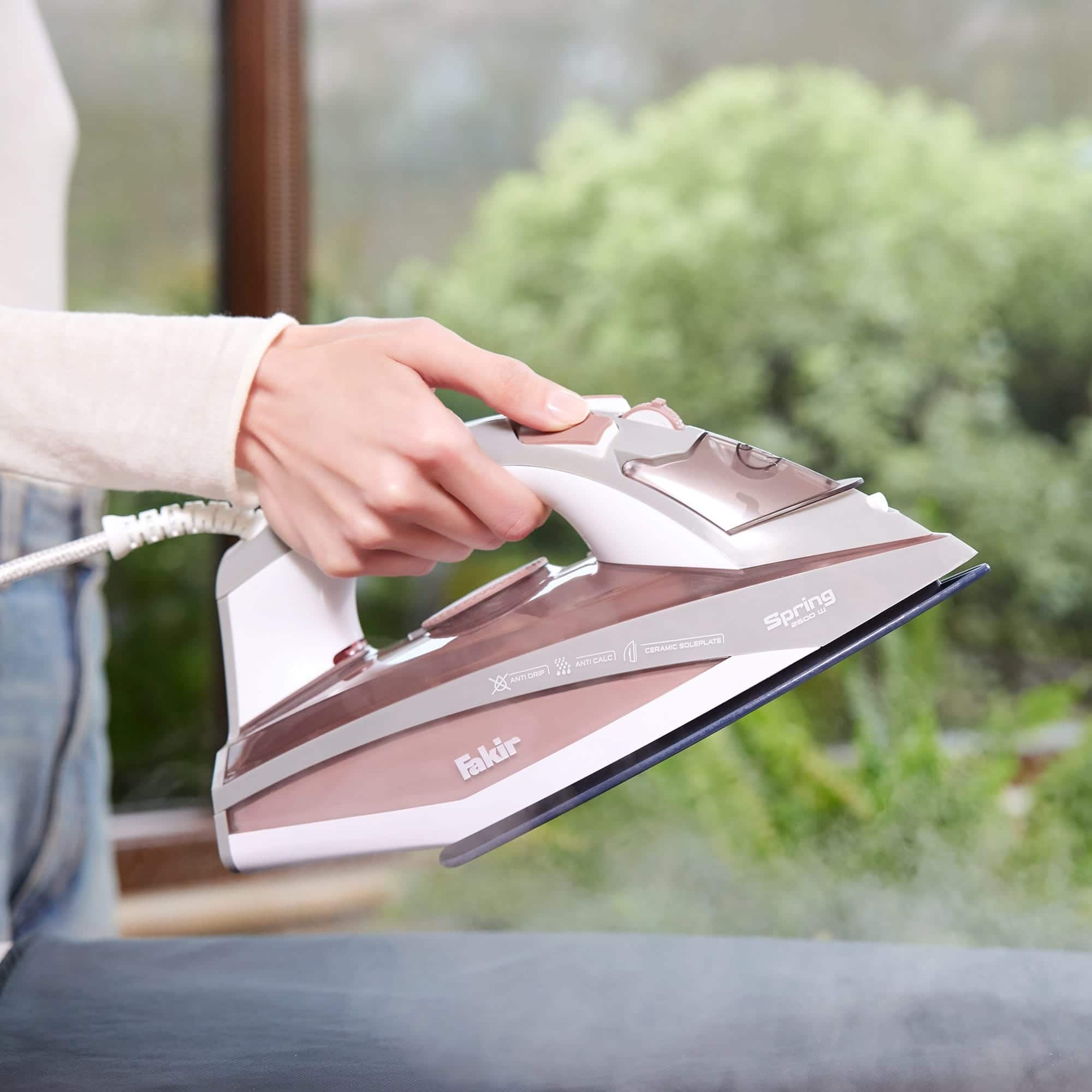 resimler/genel/Fakir Spring 2600 W Buharlı Ütü Seramik Tabanlı